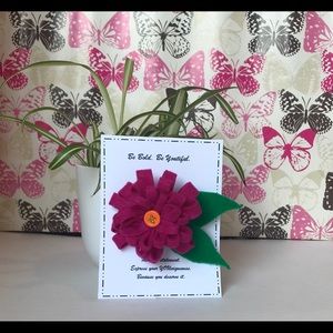 Felt flower hair clip